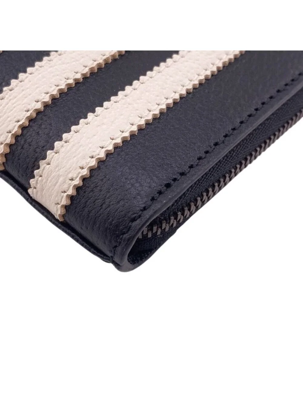Gucci Trefoil Leather Shoulder Pouch Adidas Collaboration Card - Picture 4 of 8